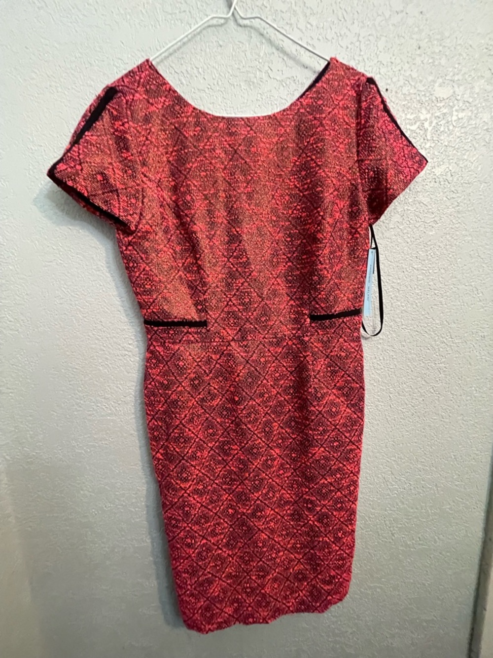 ANTONIO MELANI Red Textured Short-Sleeve Sheath Dress